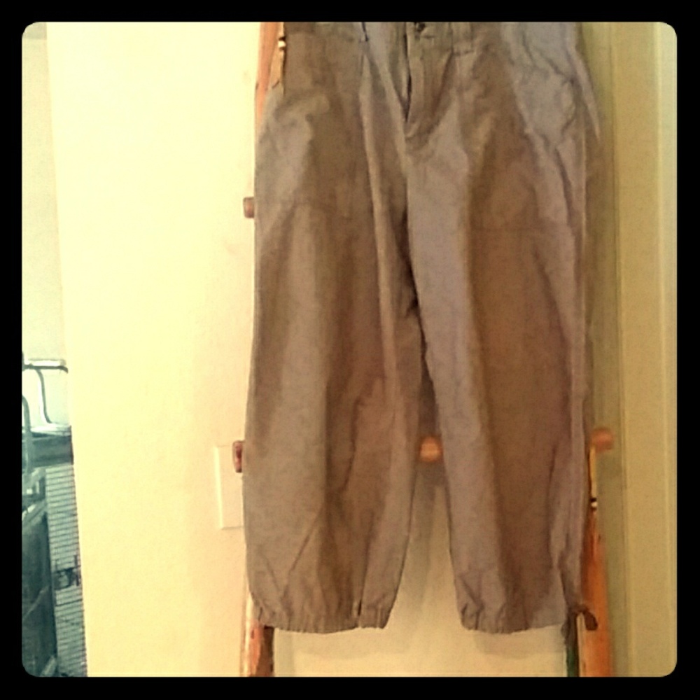 Liz Claiborne crop pants